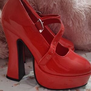 Fun 2 Fun Shiny Red Platform Heels